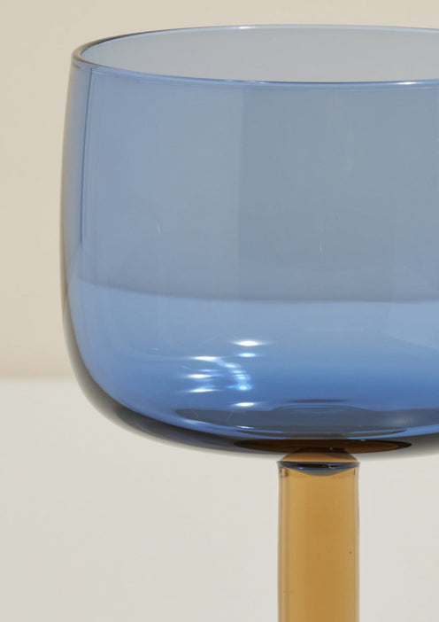 Blue and orange Party Coupe up close