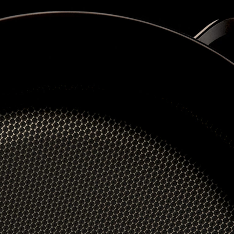 inside tech pattern of titanium always pan pro