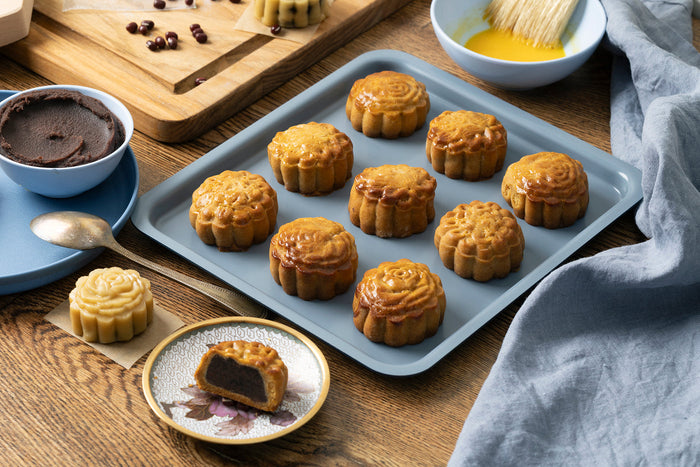 Hong Kong–Style Mooncakes with Red Bean Filling